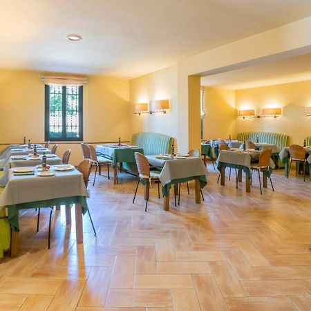 Apartaments Suites Sant Jordi Montbrió del Camp Eksteriør bilde