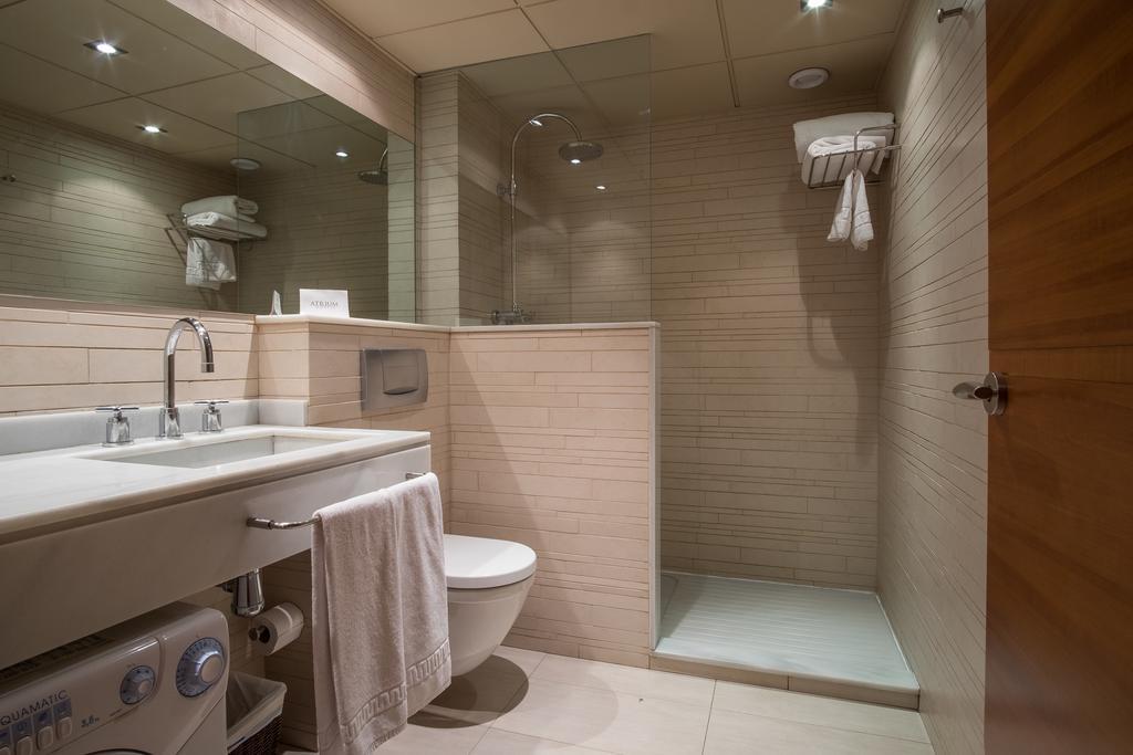 Apartaments Suites Sant Jordi Montbrió del Camp Eksteriør bilde