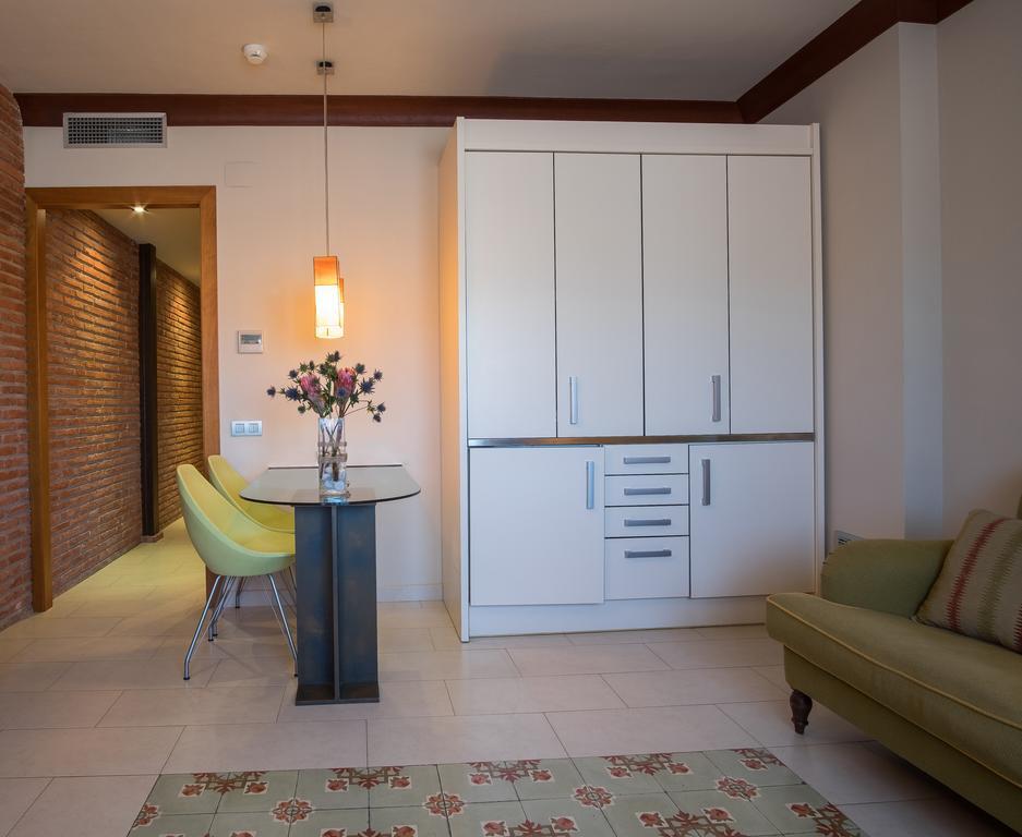 Apartaments Suites Sant Jordi Montbrió del Camp Eksteriør bilde